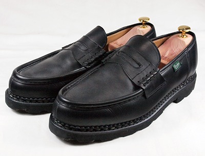 Black loafers by Paraboot
