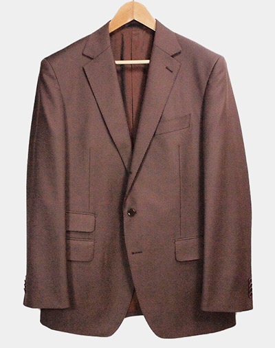 「グローバルスタイル」の茶色のスーツのジャケット